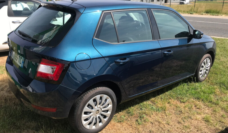 
								SKODA FABIA III 1.0 MPI 60 full									